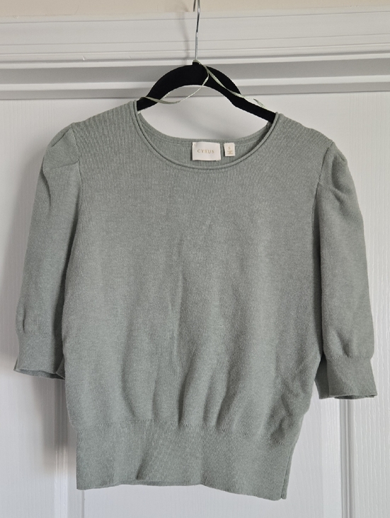 Cyrus Sweaters - Cyrus Sweater Top 3/4 Sleeve Light Sage Green Small